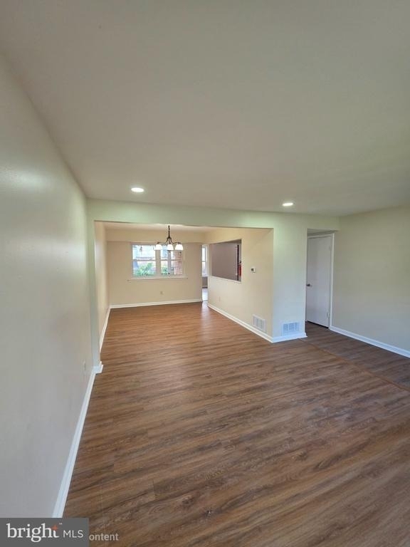 1606 Beechwood Place - Photo 4