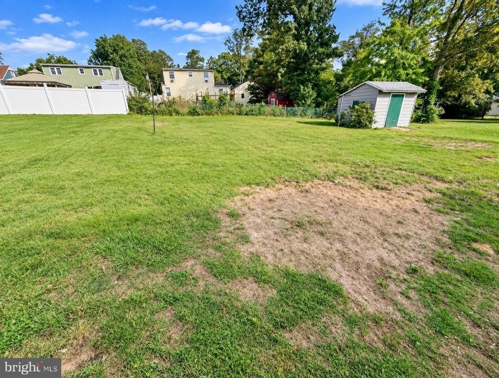 1405 Griffith Avenue - Photo 18