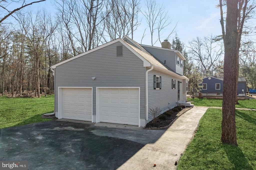 221 Oak Lane - Photo 15