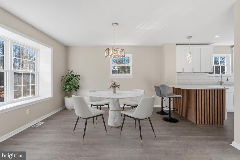 221 Oak Lane - Photo 8
