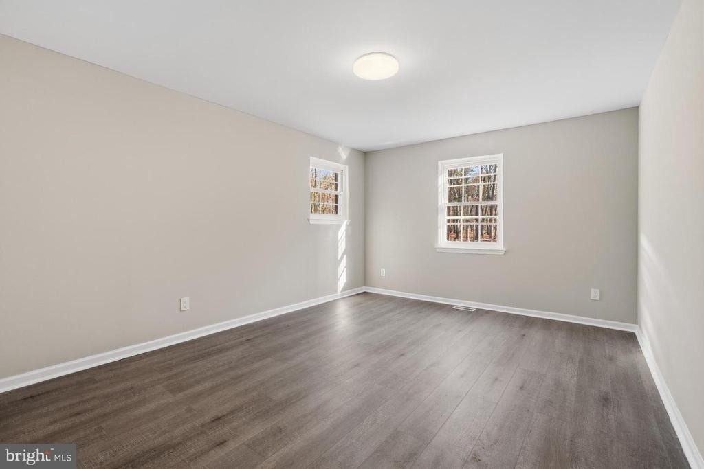 221 Oak Lane - Photo 13