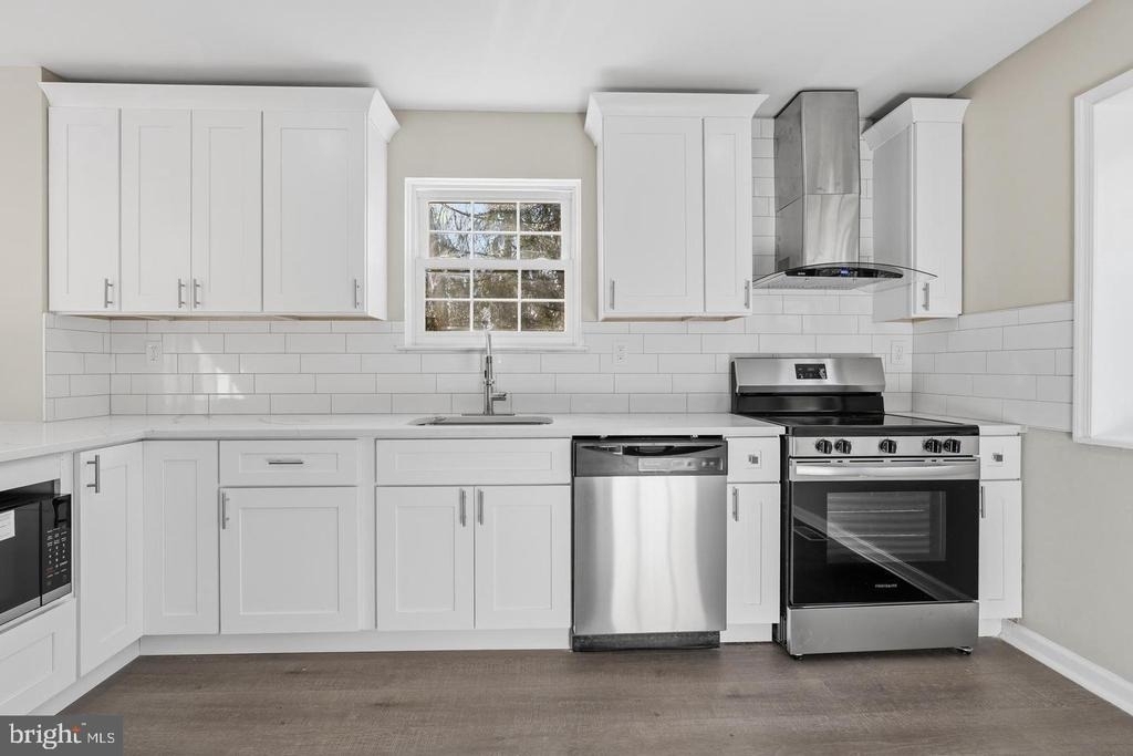 221 Oak Lane - Photo 3