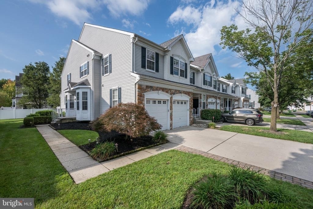 33 Weaver Drive - Photo 0