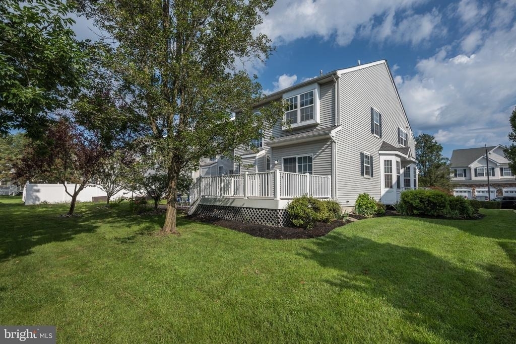33 Weaver Drive - Photo 2