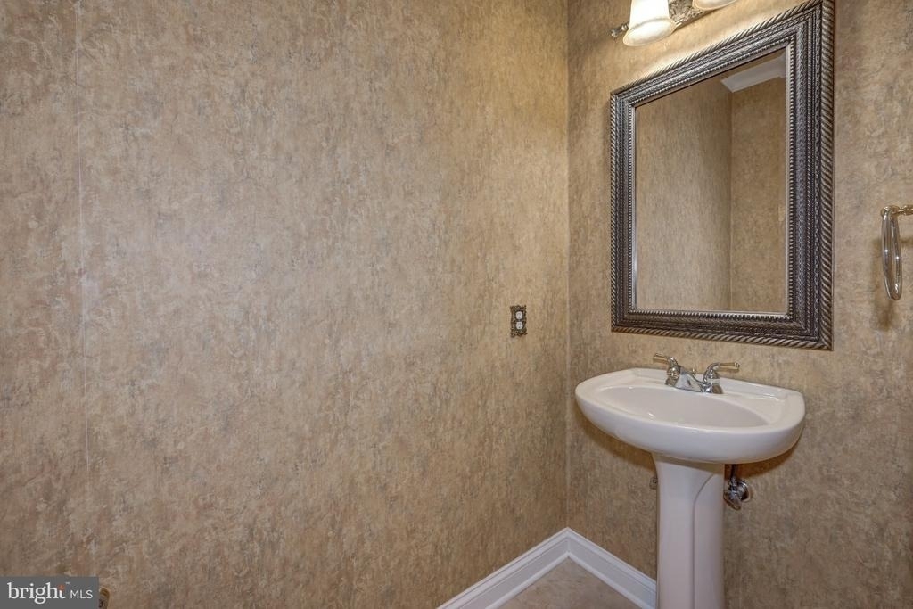 33 Weaver Drive - Photo 17