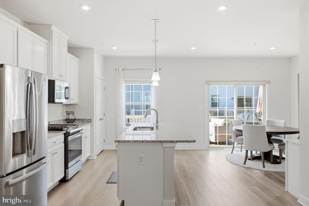 8805 Sybil Lane - Photo 4