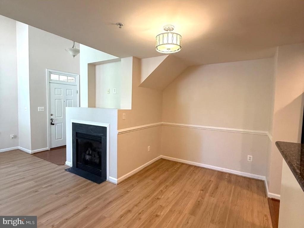 12400 Rollys Avenue - Photo 6