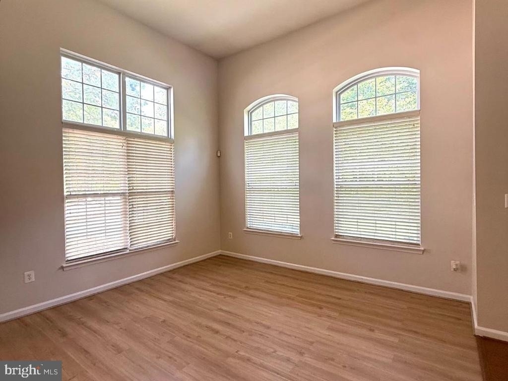12400 Rollys Avenue - Photo 2