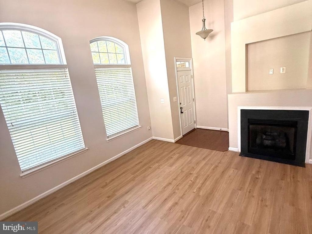 12400 Rollys Avenue - Photo 1