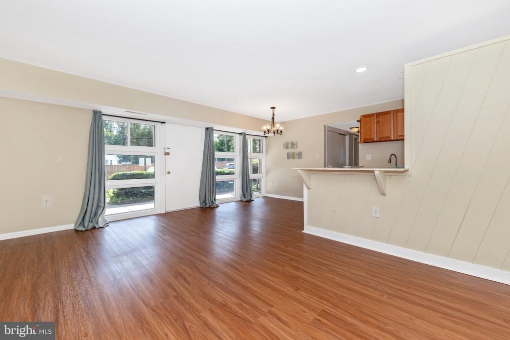 3411 University Boulevard W - Photo 2