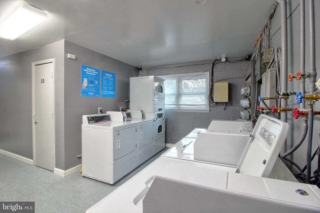 9 E 15th Street - Photo 10