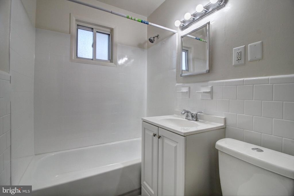 9 E 15th Street - Photo 3
