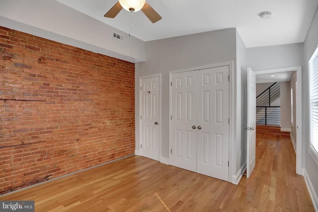2127 E Lombard Street E - Photo 8