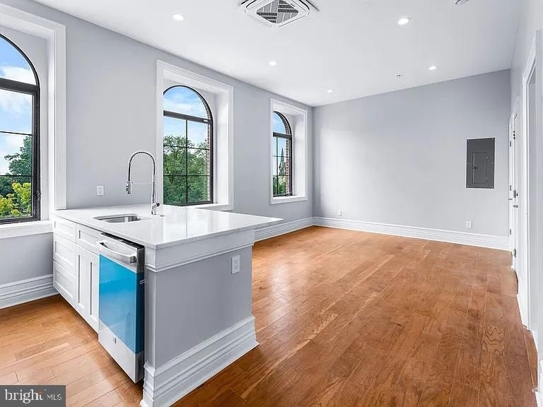 1100 W Lafayette Avenue - Photo 5