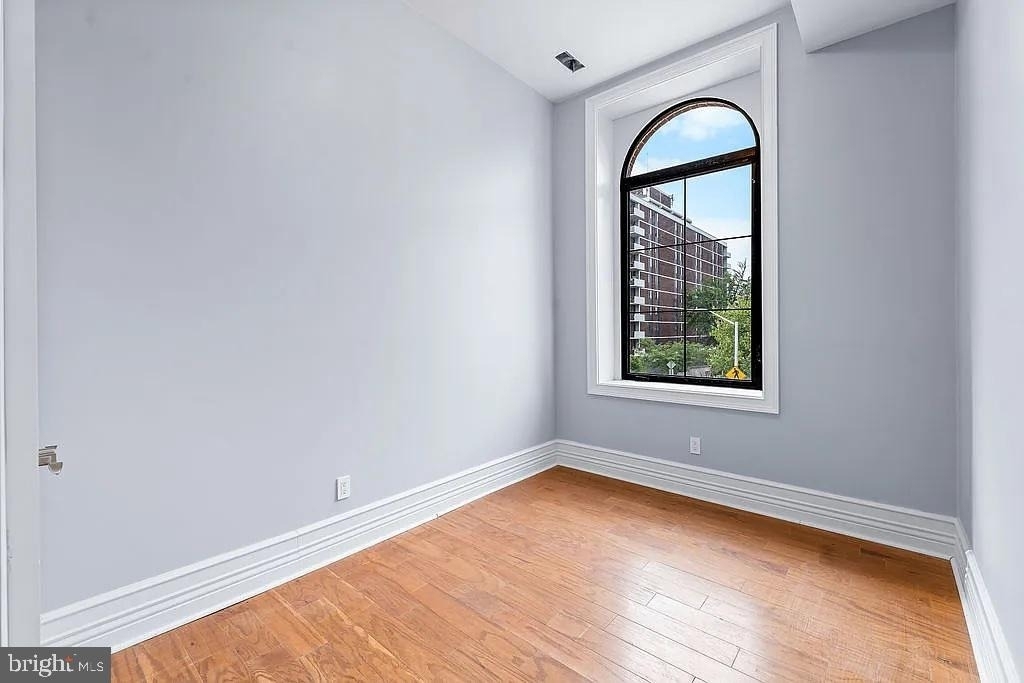 1100 W Lafayette Avenue - Photo 10