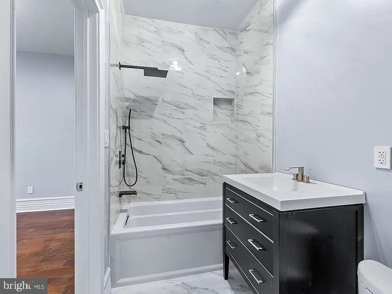 1100 W Lafayette Avenue - Photo 0