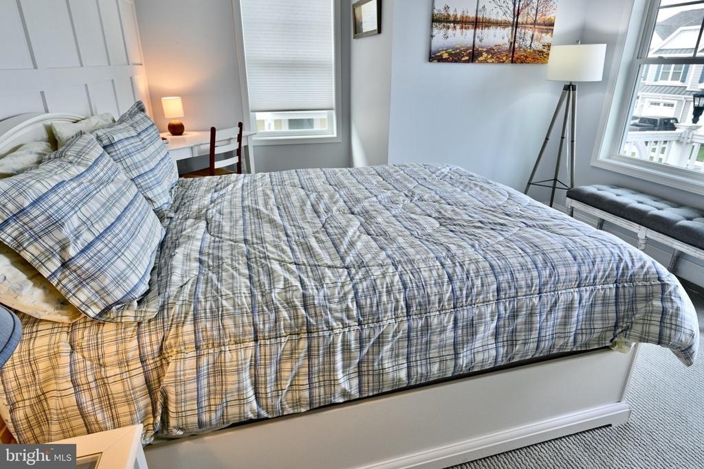 19059 Charlottetown Way - Photo 4