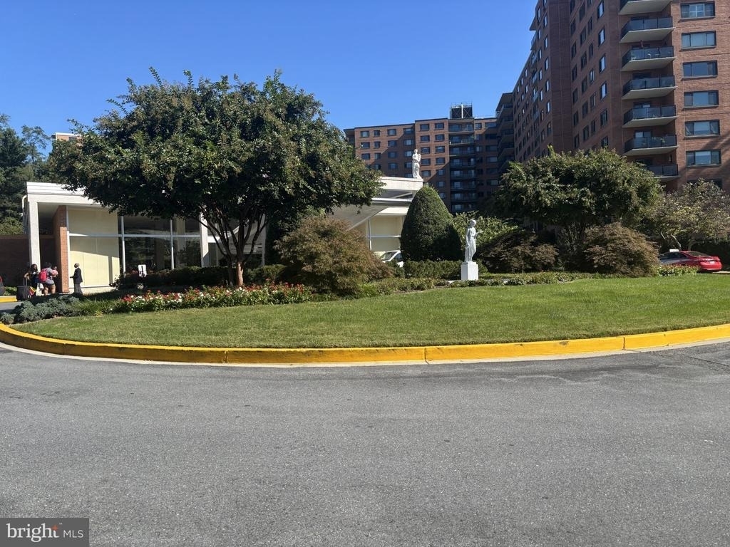 4201 Cathedral Avenue Nw - Photo 0