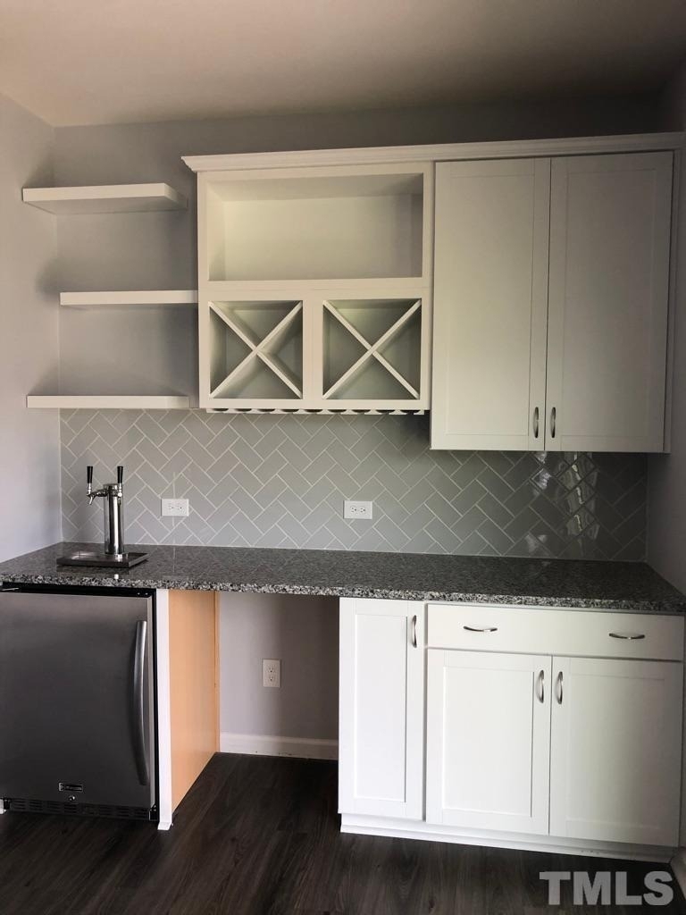 918 Lippincott Road - Photo 4