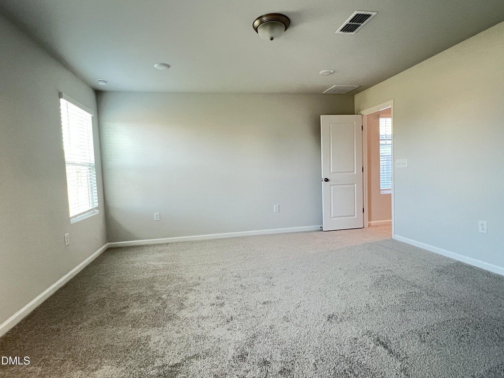 717 Branthurst - Photo 13