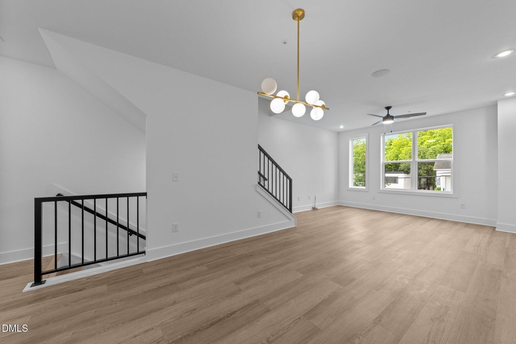710 W North Street - Photo 8