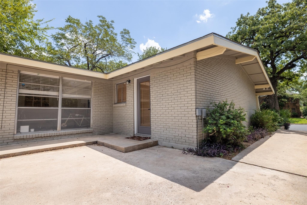 1706 Palma Plz - Photo 20