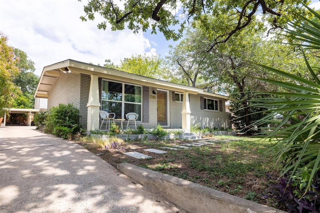 1706 Palma Plz - Photo 2