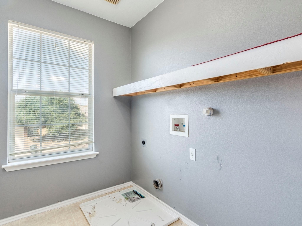 112 Maplewood N - Photo 20