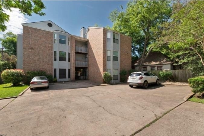 3011 Fruth St - Photo 0