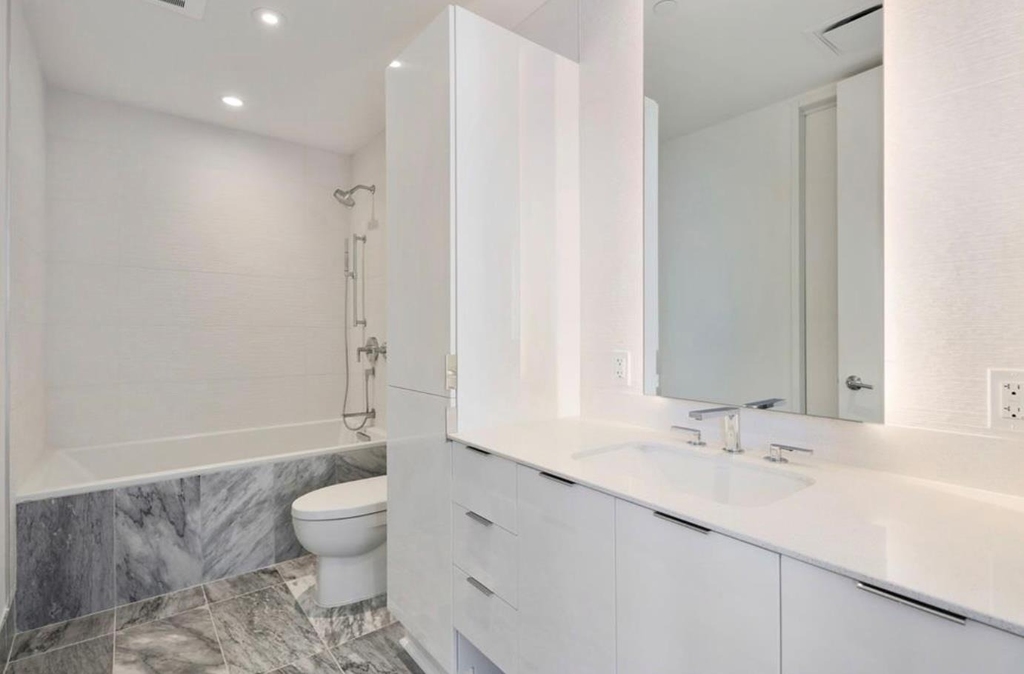 301 West Ave - Photo 11
