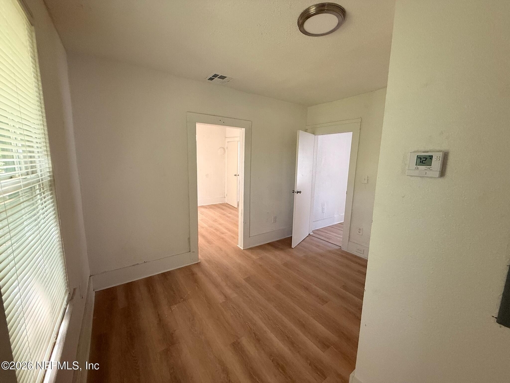 1658 W 4th Street - Photo 17