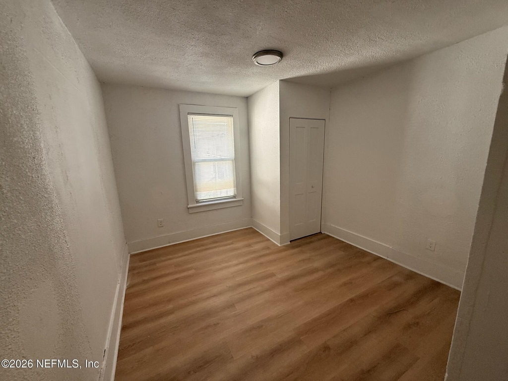 1658 W 4th Street - Photo 19