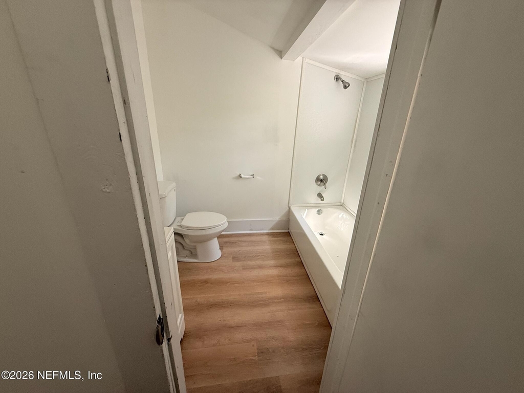 1658 W 4th Street - Photo 8