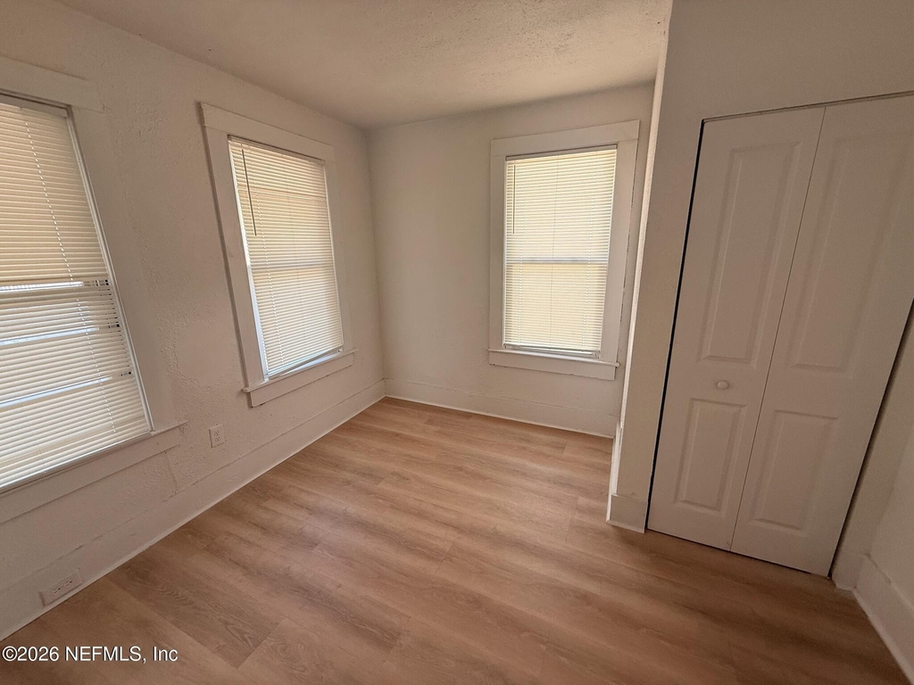 1658 W 4th Street - Photo 22