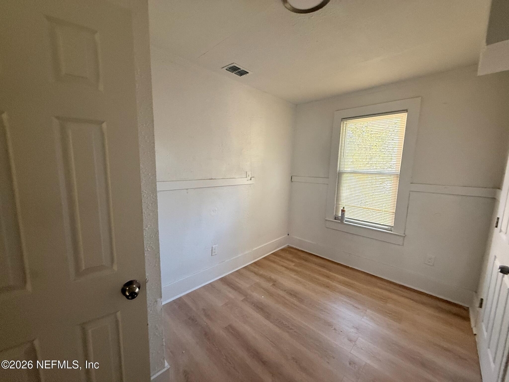 1658 W 4th Street - Photo 13