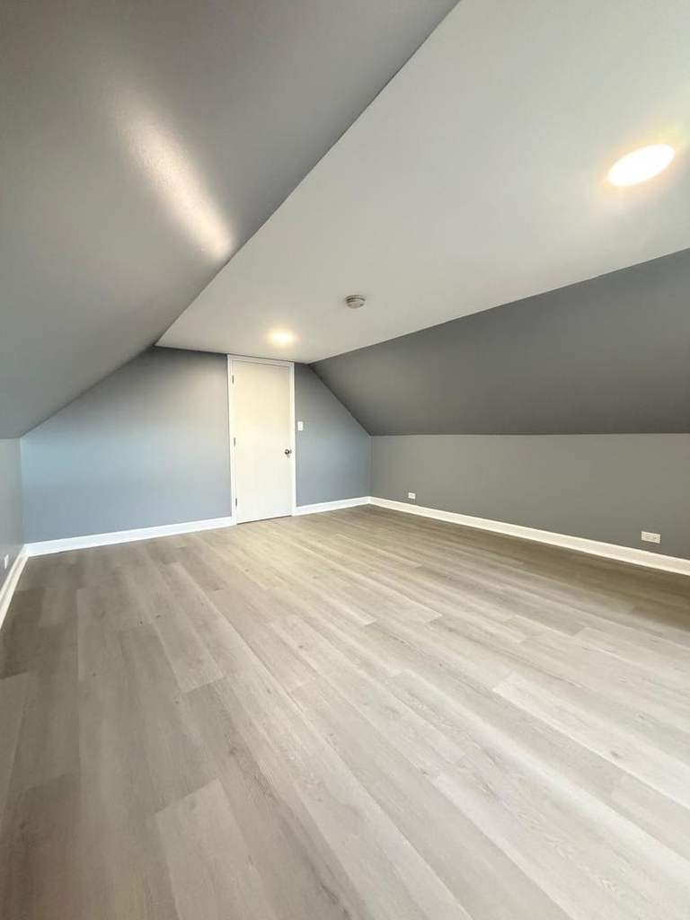 5032 S Kolin Avenue - Photo 7