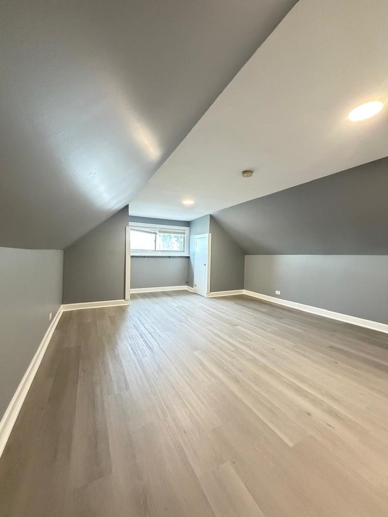 5032 S Kolin Avenue - Photo 8