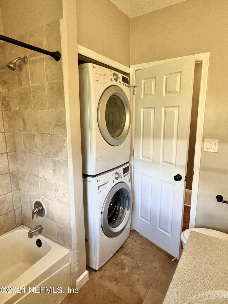 1423 Ingleside Avenue - Photo 19