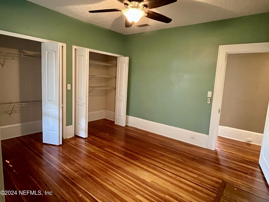 1423 Ingleside Avenue - Photo 12