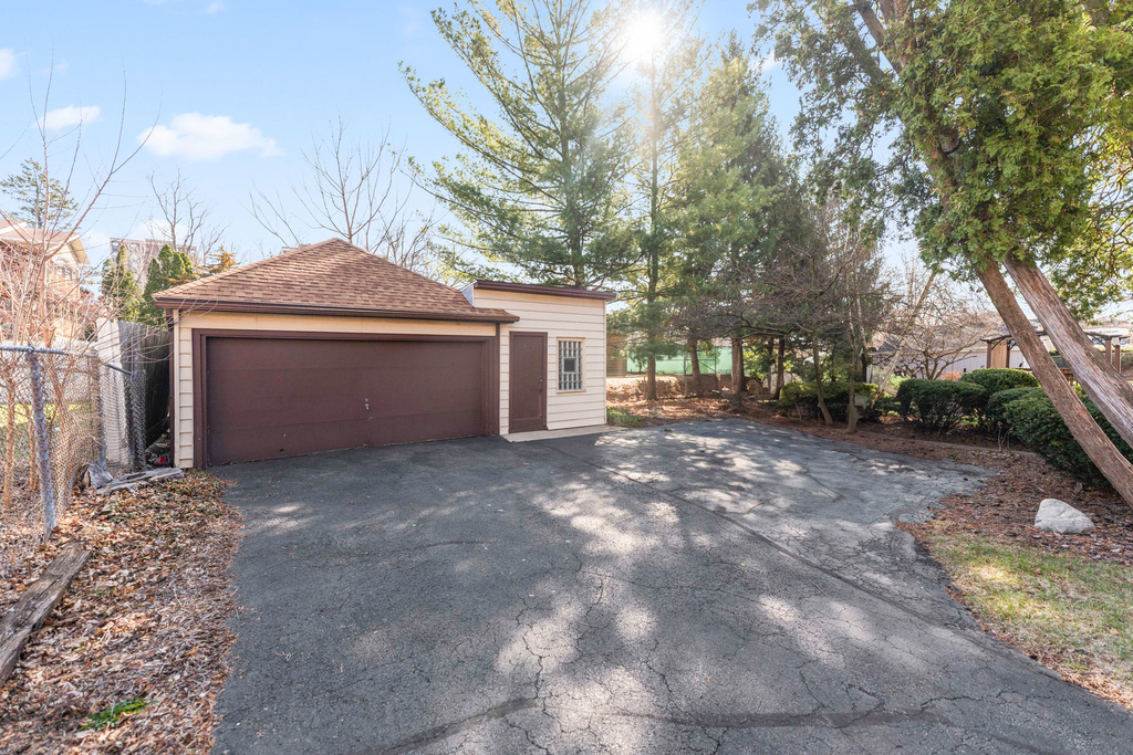 113 Elm Street - Photo 12