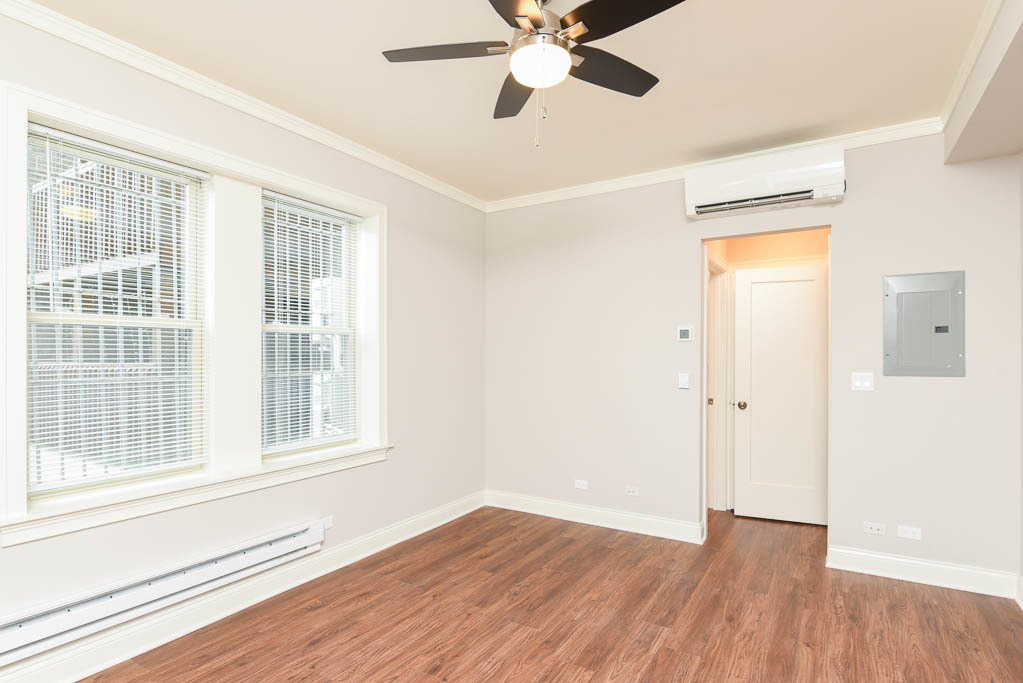 640 W Wrightwood Avenue - Photo 6