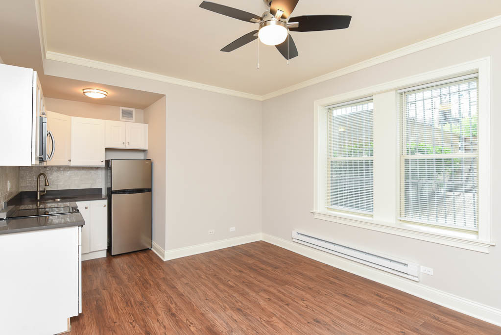640 W Wrightwood Avenue - Photo 12