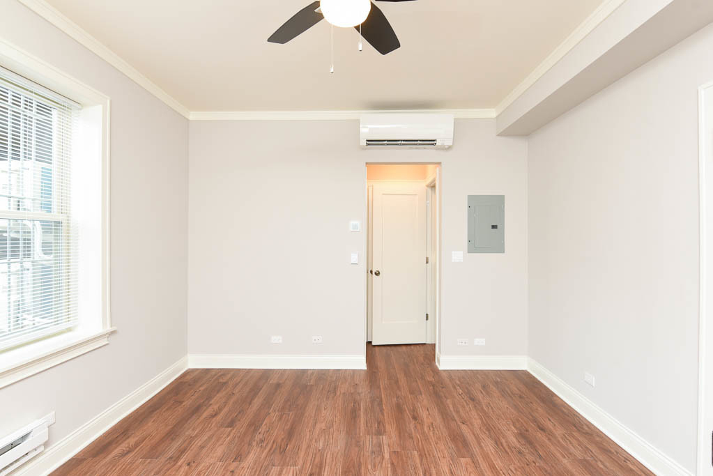 640 W Wrightwood Avenue - Photo 5