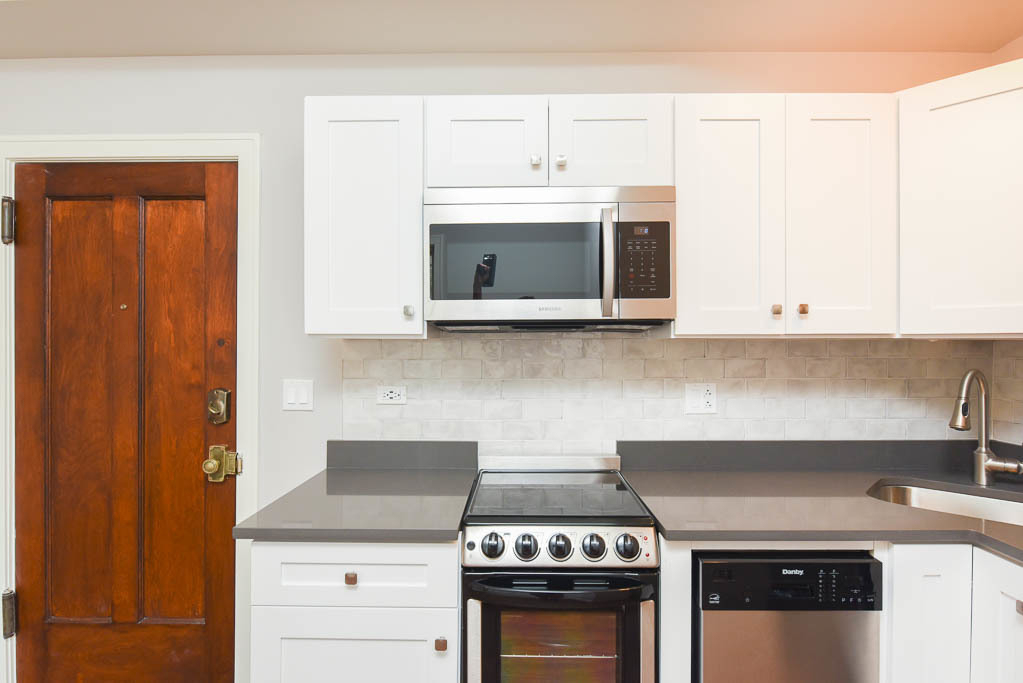 640 W Wrightwood Avenue - Photo 3