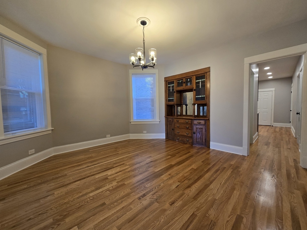 876 N Sacramento Boulevard - Photo 4