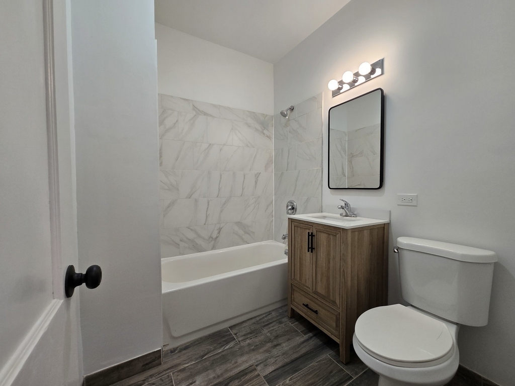 876 N Sacramento Boulevard - Photo 8