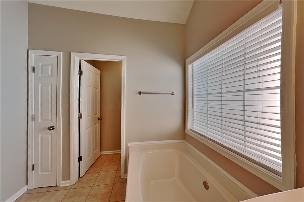 6260 Vinings Vintage Drive - Photo 11