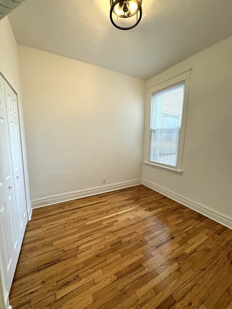4058 W Hirsch Street - Photo 9