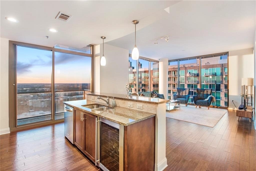 270 17th Street Nw - Photo 8