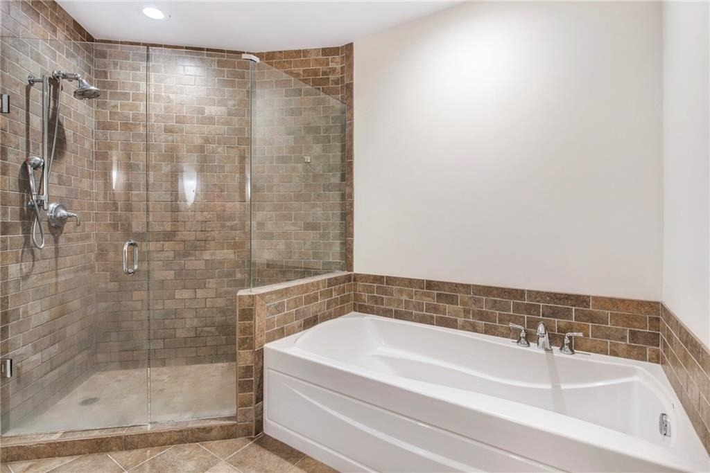 270 17th Street Nw - Photo 23